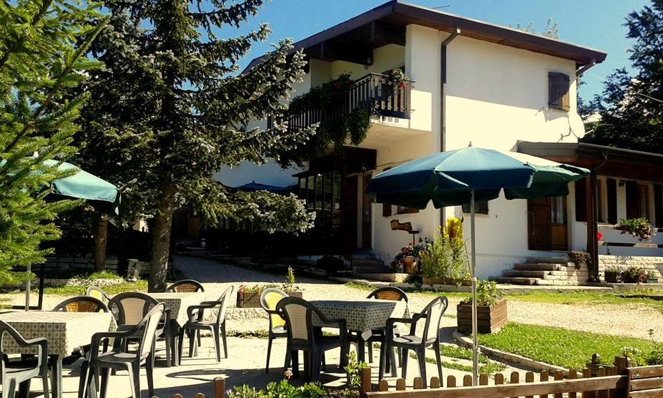 Campeggio Branchetto Hotel Bosco Chiesanuova Kültér fotó