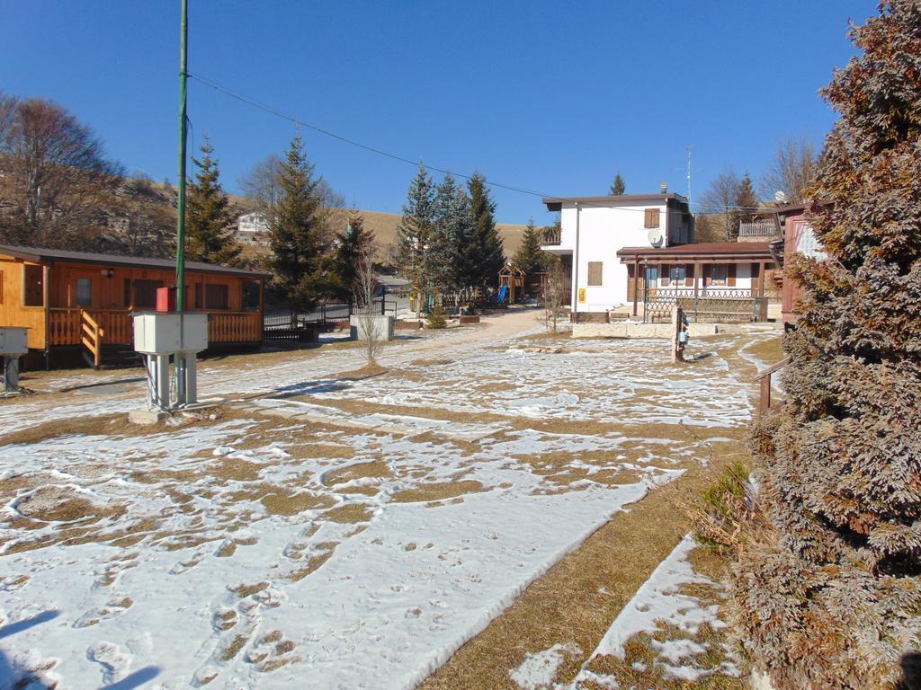 Campeggio Branchetto Hotel Bosco Chiesanuova Kültér fotó